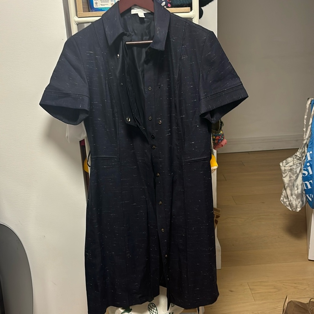 Hugo Boss Runway Edition Womens Navy. Size US 8. Gorgeous high quality piece!